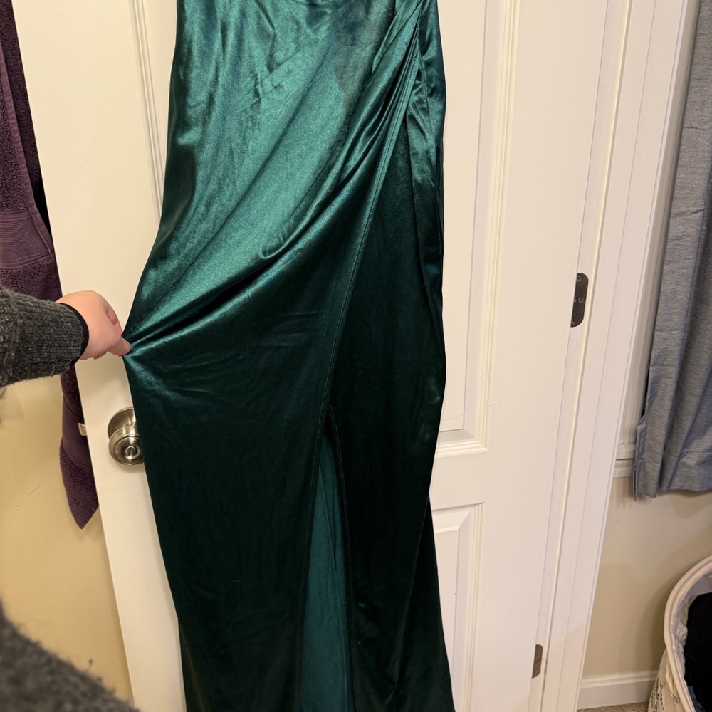 Emerald Dress - Picture 3 of 5